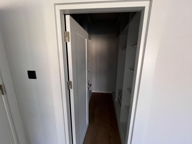 Lapta bölgesinde 6+1 satılık villa