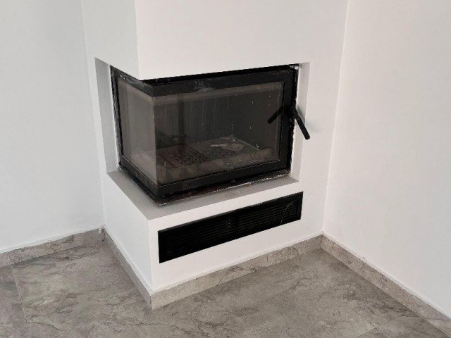 Lapta bölgesinde 6+1 satılık villa