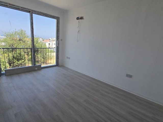 Girne Alsancak'ta Satılık Sıfır Daire ve Penthouselar