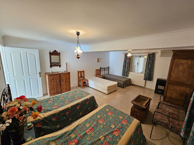 Girne Alsancak Satılık Fırsat Villa 4 Yatak Odası / 3120m2 arsa