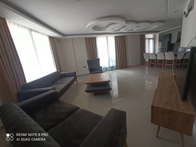 3+1 Kiralık Girne Merkezde fırsat ! Geniş Aile Dairesi