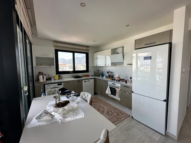 SATILIK 2+1 PENTHOUSE GİRNE MERKEZ