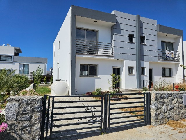 SATILIK 3+1 İKİZ VİLLA ALSANCAK