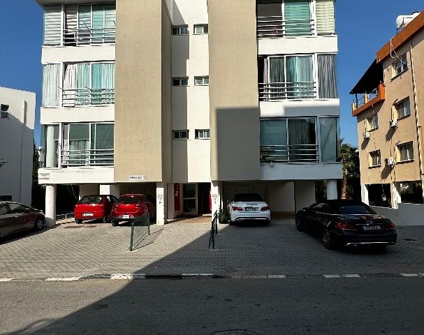 SATILIK 1+1 GİRNE MERKEZ