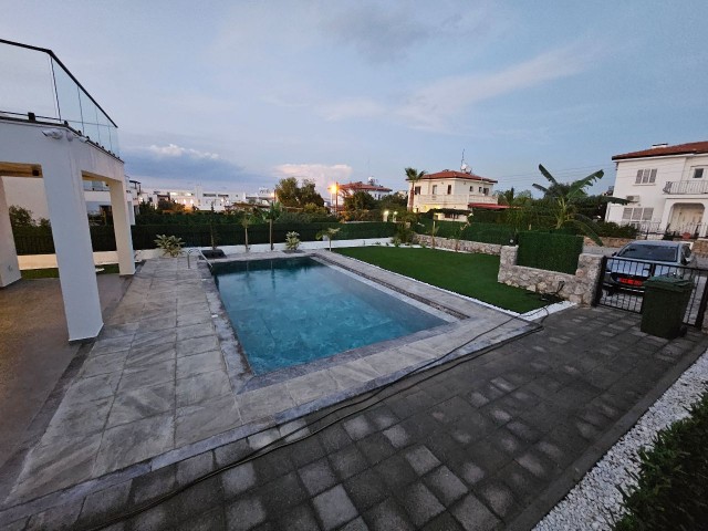 SATILIK FIRSAT ULTRALUX MÜSTAKİL VİLLA