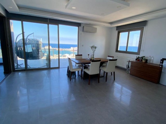 Girne Merkez'de Satılık Full Lüks Eşyalı 3+1 Penthouse