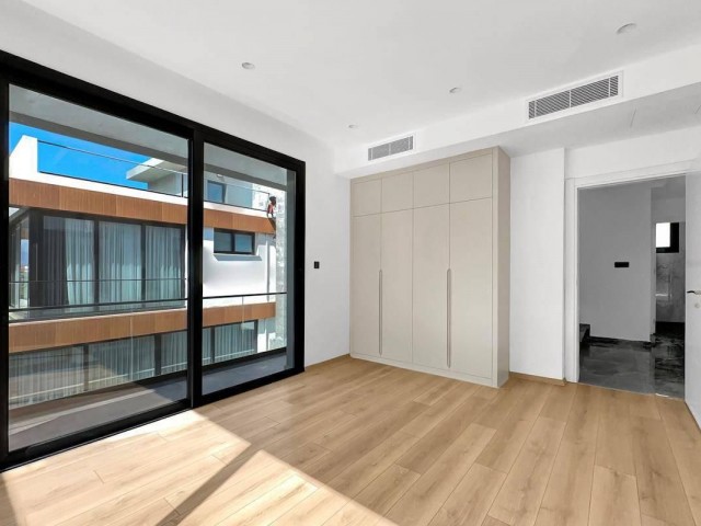 Girne Çatalköy Satılık 3+1 Lüks Villa