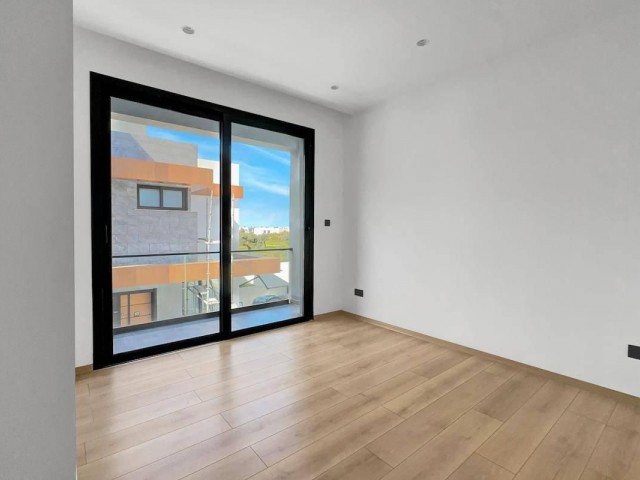 Girne Çatalköy Satılık 3+1 Lüks Villa