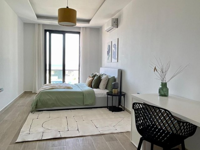 Girne Lapta Denize Sıfır Havuzlu Sitede Satılık 2+1 Daire/ 107m2