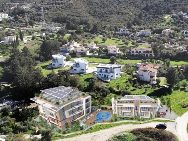 Girne Alsancak Havuzlu Sitede Satılık 2+1 Daire