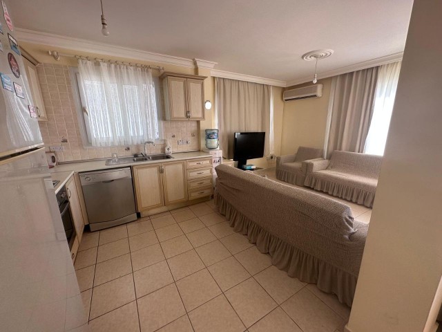 Girne Merkez'de 2+1 Kiralık deniz Manzaralı Daire
