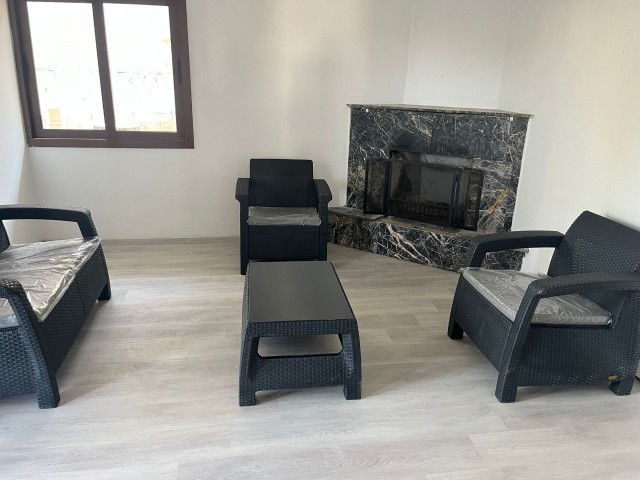 Girne Zeytinlik Bölgesi Kiralık 3+2Daire