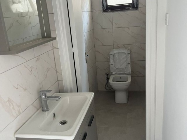 Girne Zeytinlik Bölgesi Kiralık 3+2Daire