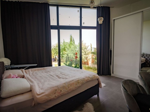 Çatalköy'de Kiralık 3+1 Bahçeli ve Özel Havuzlu Villa