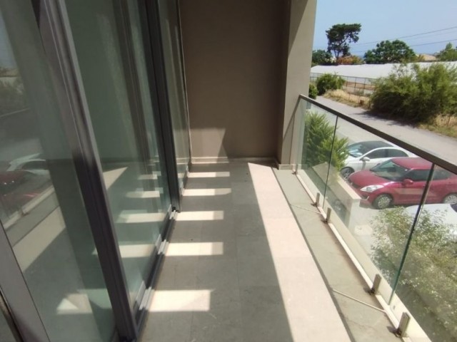 Girne Alsancak Bölgesınde 2+1 Satılık Bahçelı Daireler