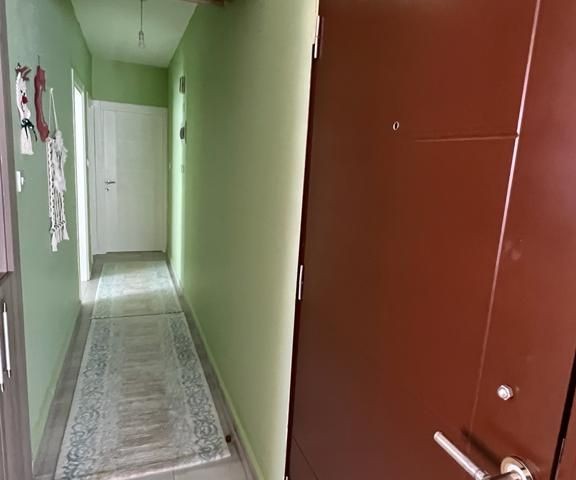 Gırne Merkezde Satılık 2+1 Daıre