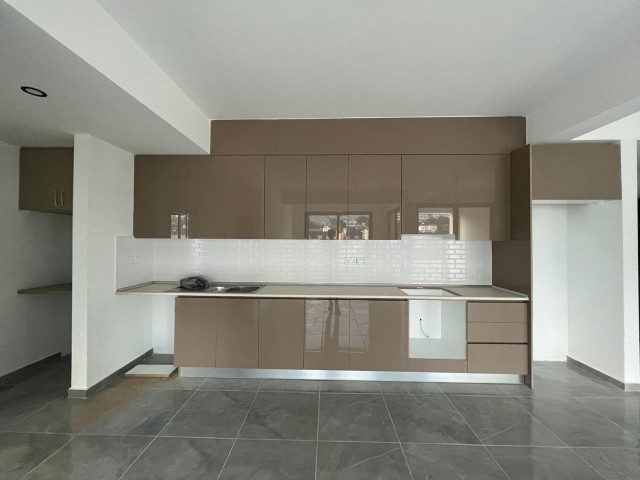 GIRNE CATALKOYDE SATILIK 2+1 DAIRELER