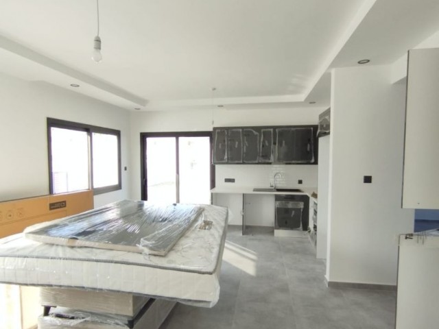GIRNE ALSANCAK BOLGESINDE SATILIK 2+1 ORTAK HAVUZLU DAIRE