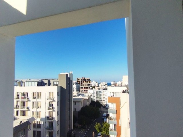 GIRNE MERKEZDE SATILIK 2+1 PENTHAUSE