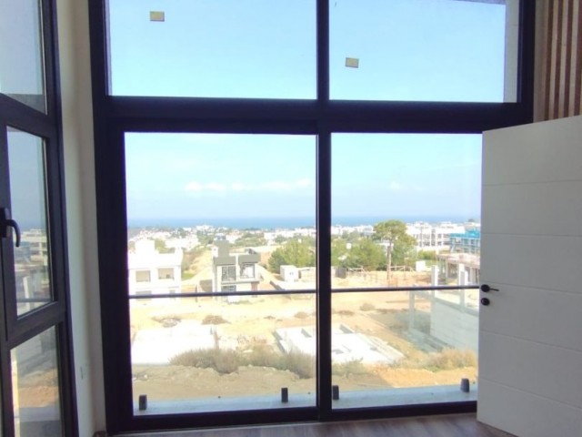 SATILIK LUKS 4+1 VILLA