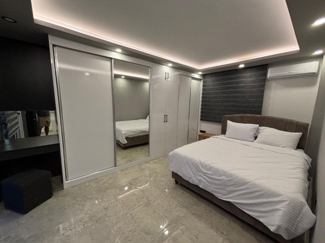 GIRNE ALSANCAKTA HAVUZLU GUNLUK KIRALIK VILLA