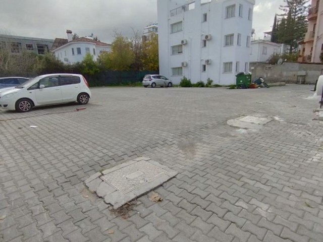 GIRNE MERKEZDE KIRALIK DUKKANLAR