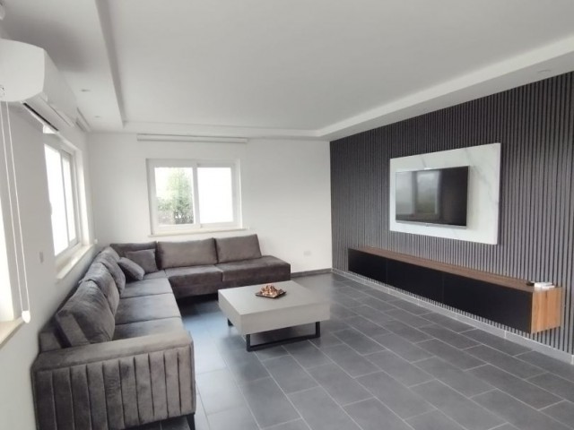 GIRNE CATALKOYDE SATILIK 3+1 VILLA