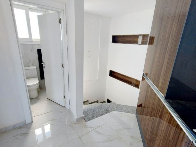 GIRNE MERKEZDE SATILIK 2+1 PENTHAUSE DAIRE