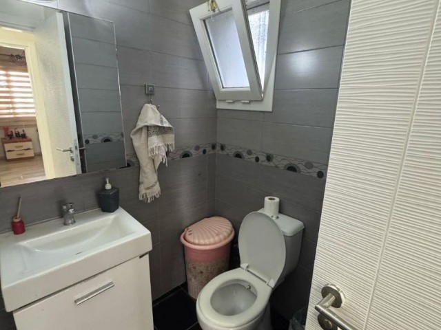 LEFKOŞA DUMLUPINAR’DA SATILIK 3+1 DAİRE