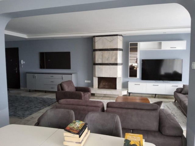 Girne Merkezde Satılık 3+1 Daire