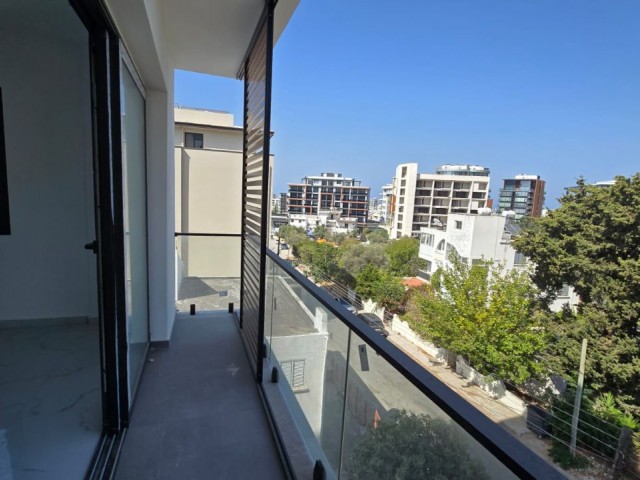 Girne Merkezde Satılık Rezidans Daire