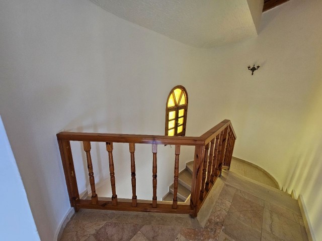 Girne Ozanköy'de Kiralık 3+1 Eşyalı Müstakil Ev
