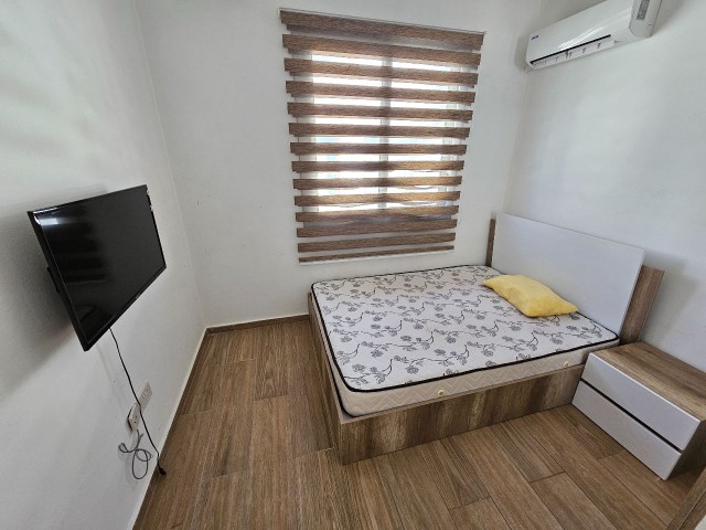 Girne Türk Mahallesi'nde Kiralık 2+1 Eşyalı Daire