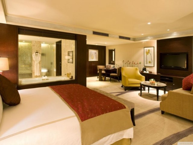 Kıbrısta Girnede Satılık Hotel - Fotoğraf 3