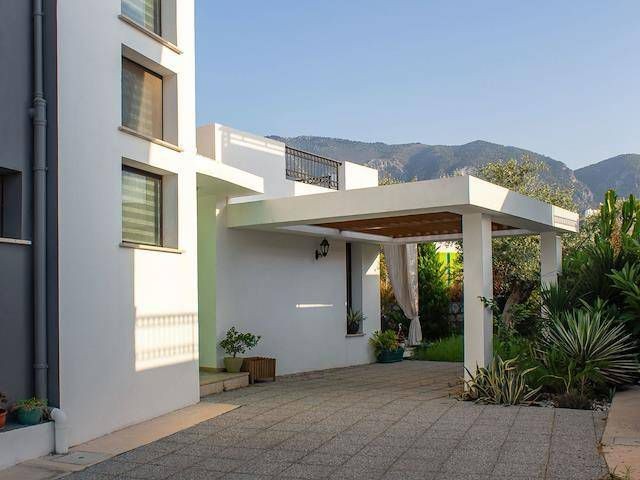 Doğanköy,Girne merkeze yürüme mesafesinde satılık 3+1 Villa