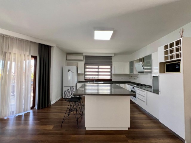 Kiralık 3+1 özel havuzlu villa, Girne, Bellapais 