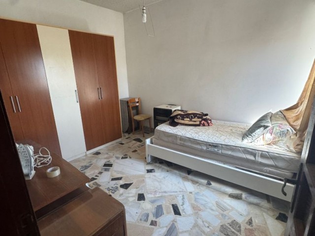 NOT: 140,000 GBP YE 110 M2 VE  2+1 DAİRE MAĞUSA MARAŞ DA SÜPER KOMUM DA EŞDEĞER KOÇANLI KELEPİR FİYATA SATILIK DAİRE ADEM AKIN 05338314949