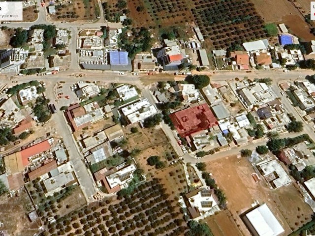 MAĞUSA MARAŞ DA BİR SU ŞİRKETİ CİVARIN DA 600 M2 İÇERİSİN DE SATILIK 300 M2 KAPALI ALANI 1 KONUT VE 2 ADET YARDIMCI EV  FİYATI 100,000 GBP ADEM AKIN  05338314949