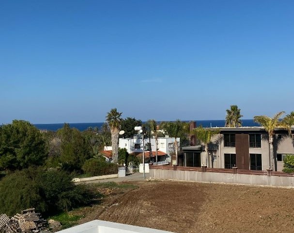 Çatalköy de Net Deniz Manzaralı Denize Sadece 50 Metre Yakınlık da Site İçerisinde Harika Konumsa 1 Yıllık Yeni 4+1 Özel Havuzlu Satılık Villa Pazarlığa Açık ve Esneklik Yapılacak Fiyat Konusunda Adem Akın 05338314949 - Fotoğraf 4