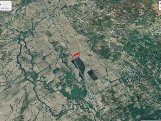 İNÖNÜ KAVŞAĞI CİVARINDA MAĞUSA LEFKOŞA ANAYOLU ÜZERİNDE TİCARİSU IOLLAN 18 DÖNÜM 2 EVLEK SATILIK ARAZİ ADEM AKIN 05338314949