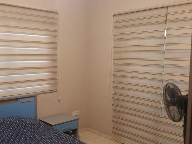 MAĞUSA AYLUGA BÖLGESİNDE ELKTİRİK KURUMU CİVARIN DA 147 M2 3+1 YARI EŞYALI SATILIK DAİRE KAÇIRILMAYACAK UYGUN FİYATA 90,000 GBP ( NOT : CİTTİ MÜŞTERİLERİMİZE FİYAT DA ŞEFAF OLABİLİRİZ ADEM AKIN 05338314949