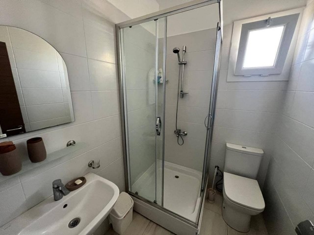 NOT : FİYATI : 95,000 GBP İSLEKE ELİTE 1, KAT TÜM BEYAZ EŞYALARI  VE KILİMALAR SATILIK 2 +1 DAİREMİZ KDV VE TRAFOSU ÖDENMİŞTR ADEM AKIN 05338314949