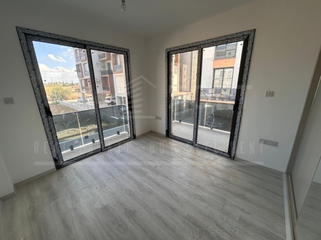 Küçük Kaymaklı’da Satılık Lüx Sıfır 2+1 Daire