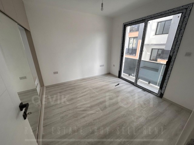 Küçük Kaymaklı’da Satılık Lüx Sıfır 2+1 Daire