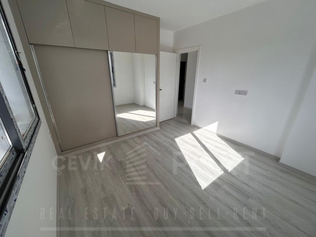 Küçük Kaymaklı’da Satılık Lüx Sıfır 2+1 Daire