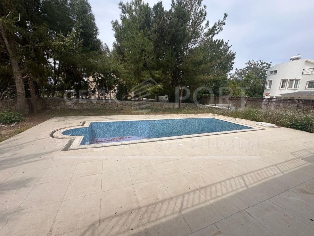 Karşıyaka’da Satılık 3+1 Havuzlu Müstakil Villa | Denize 2 Dk | 48 Ay Faizsiz Vade! 