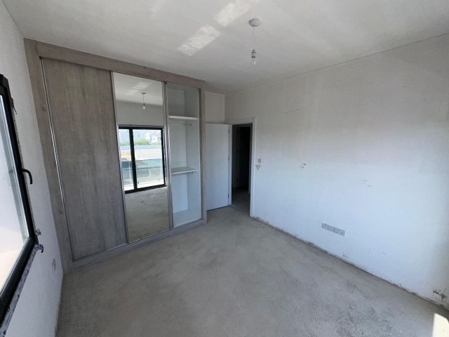 GÖÇMENKÖY’DE LÜKS SIFIR 2+1 DAİRELER