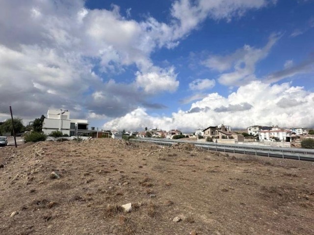 GÖNYELİ AŞIKLAR TEPESİ | YENİ ÇEVRE YOLUNA SIFIR – TÜRK MALI KONUT ARSASI 