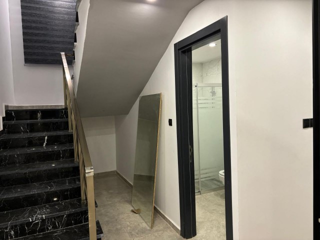 Girne Alsancak'ta satılık 3+1 villa - Fotoğraf 4