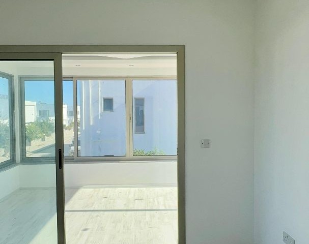 Girne, Alsancak'ta satılık 5+1 villa - Fotoğraf 1